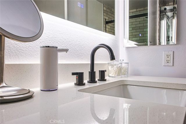 650 The Village 303, Redondo Beach, CA 90277