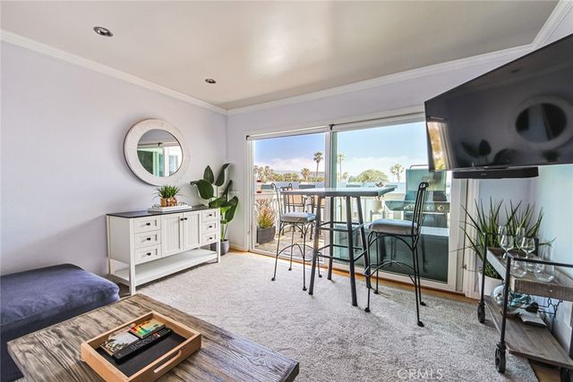 650 The Village 303, Redondo Beach, CA 90277