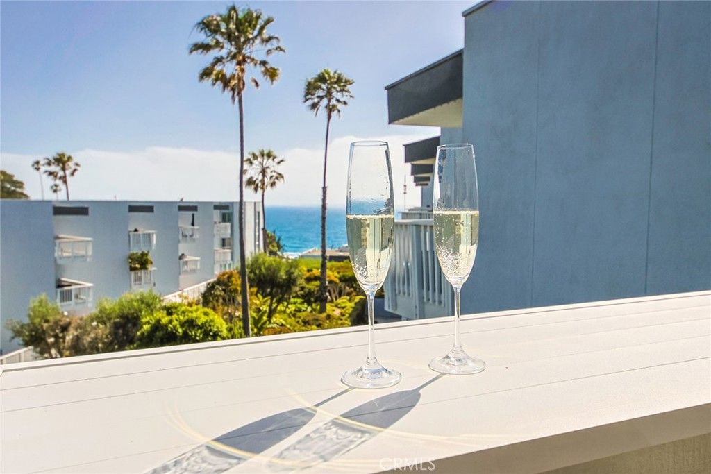 650 The Village 303, Redondo Beach, CA 90277