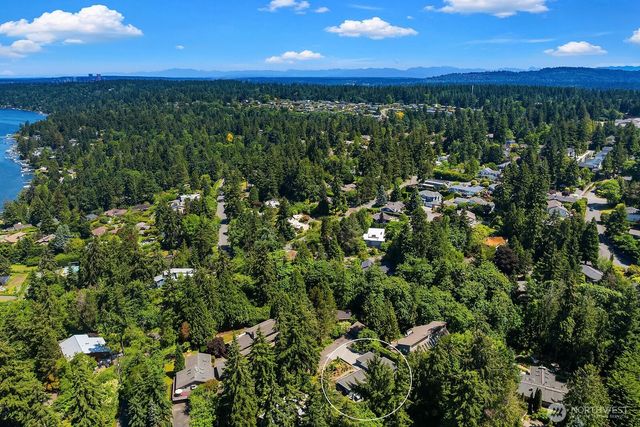 7260 W Mercer Way, Mercer Island, WA 98040