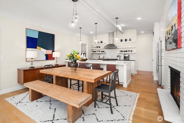 7260 W Mercer Way, Mercer Island, WA 98040