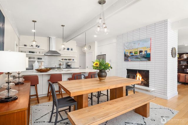 7260 W Mercer Way, Mercer Island, WA 98040