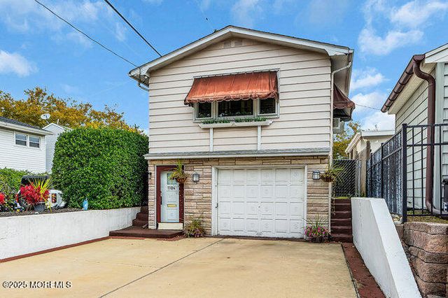 1104 Dunlewy Street, Asbury Park, NJ 07712