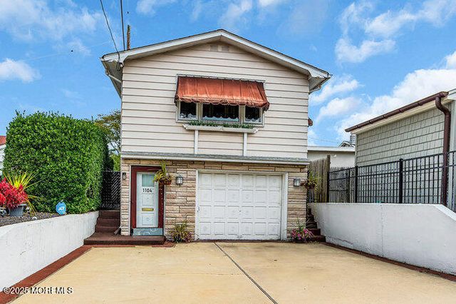 1104 Dunlewy Street, Asbury Park, NJ 07712