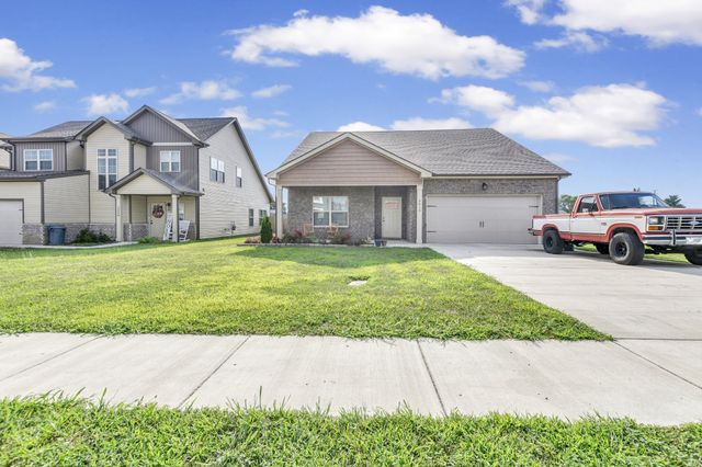 3012 Daphne Dr, Clarksville, TN 37040