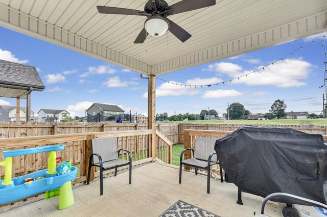 3012 Daphne Dr, Clarksville, TN 37040