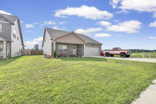 3012 Daphne Dr, Clarksville, TN 37040