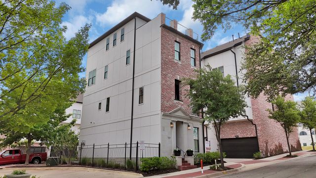 406 Mills Street, Fort Worth, TX 76102