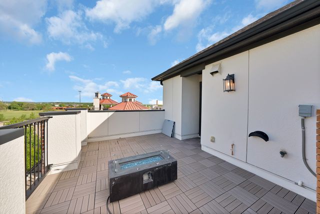 406 Mills Street, Fort Worth, TX 76102