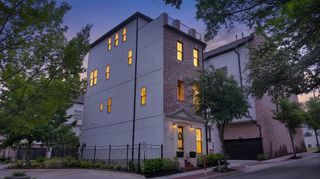 406 Mills Street, Fort Worth, TX 76102
