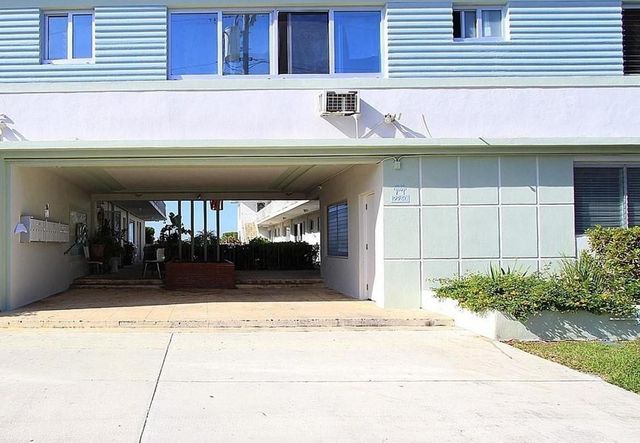 2250 Bay Drive 3, Miami Beach, FL 33141