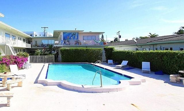 2250 Bay Drive 3, Miami Beach, FL 33141