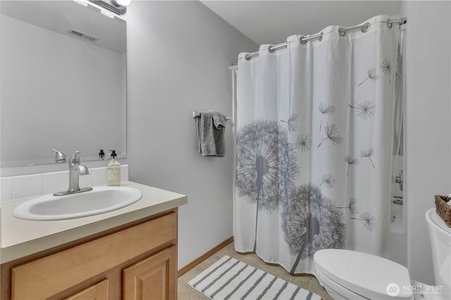 18411 SE 242nd Ct, Covington, WA 98042