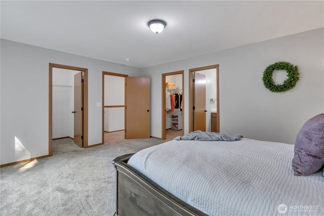 18411 SE 242nd Ct, Covington, WA 98042