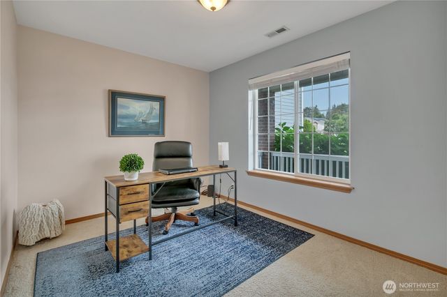 18411 SE 242nd Ct, Covington, WA 98042