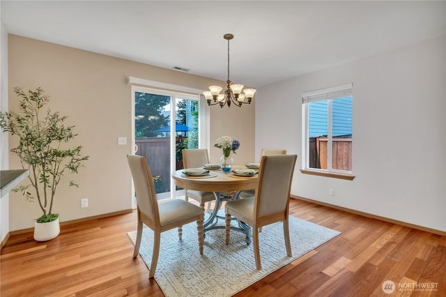 18411 SE 242nd Ct, Covington, WA 98042