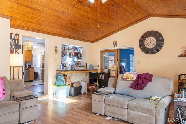 12530 Peter Moore Lane, De Soto, MO 63020