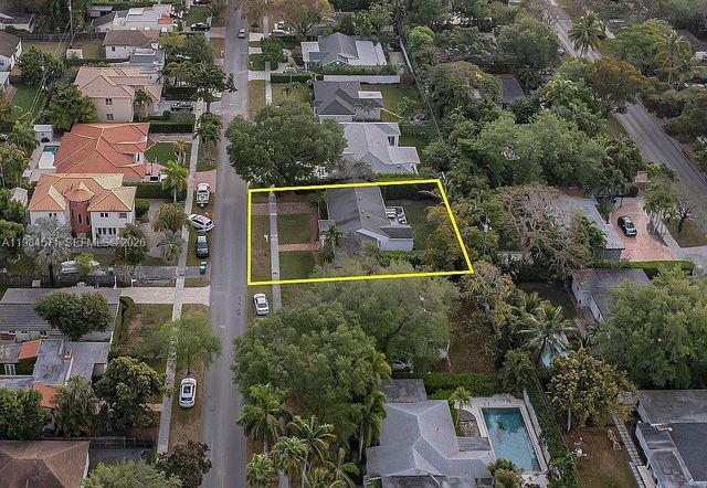 5850 SW 47 ST -, Miami, FL 33155