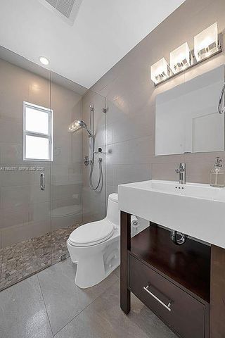 5850 SW 47 ST -, Miami, FL 33155