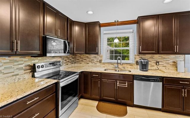105 Peach Orchard Drive, Greensboro, NC 27455