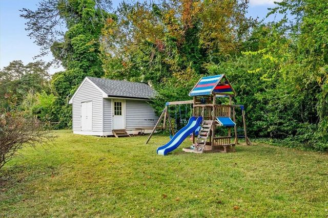 105 Peach Orchard Drive, Greensboro, NC 27455