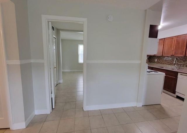 817 SKY LAKE CIRCLE A, Orlando, FL 32809