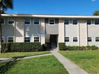 817 SKY LAKE CIRCLE A, Orlando, FL 32809