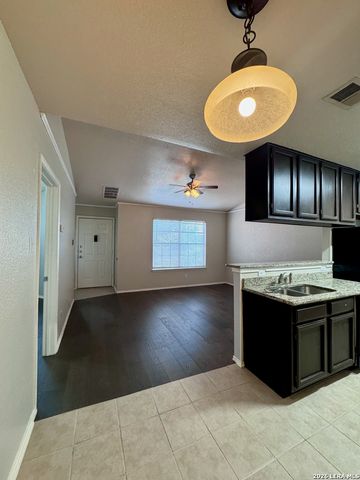 4803 Hamilton Wolfe Rd Apt 604, San Antonio, TX 78229