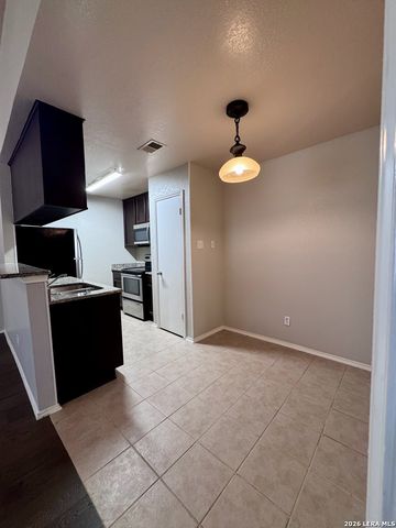 4803 Hamilton Wolfe Rd Apt 604, San Antonio, TX 78229