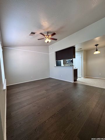 4803 Hamilton Wolfe Rd Apt 604, San Antonio, TX 78229