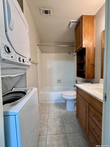 4803 Hamilton Wolfe Rd Apt 604, San Antonio, TX 78229