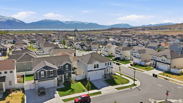 7184 N CRYSTAL BROOK DR, Eagle Mountain, UT 84005