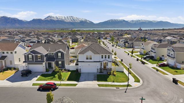 7184 N CRYSTAL BROOK DR, Eagle Mountain, UT 84005