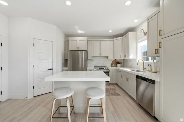 7184 N CRYSTAL BROOK DR, Eagle Mountain, UT 84005