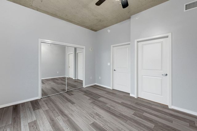 5925 Almeda Road 11501, Houston, TX 77004