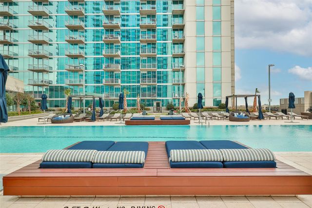 5925 Almeda Road 11501, Houston, TX 77004