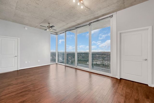 5925 Almeda Road 11501, Houston, TX 77004