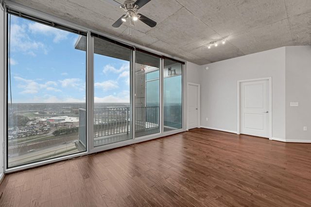 5925 Almeda Road 11501, Houston, TX 77004