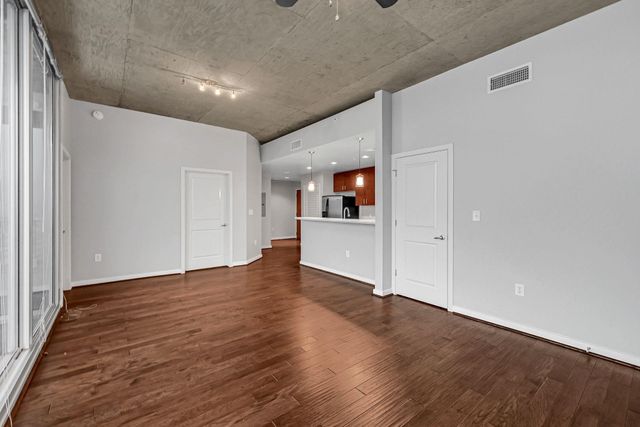 5925 Almeda Road 11501, Houston, TX 77004