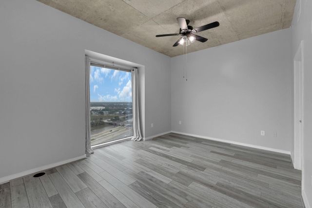 5925 Almeda Road 11501, Houston, TX 77004