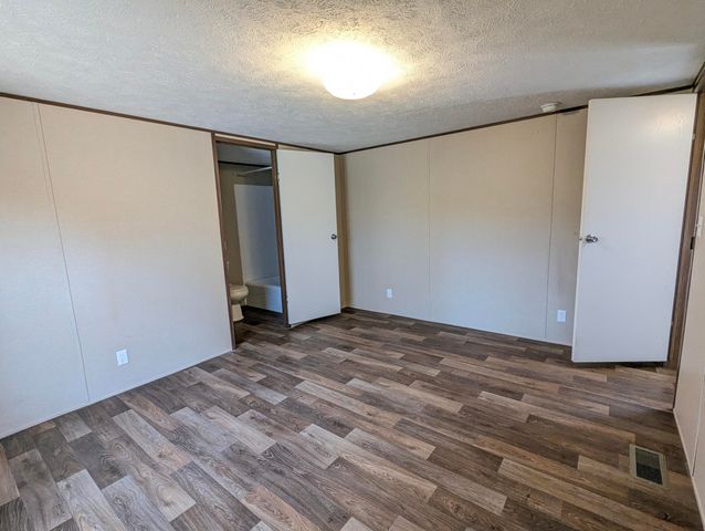 399 S Railroad Avenue, Ridgeville, SC 29472