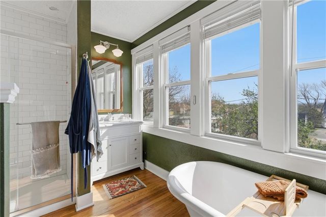 121 Lawn Avenue, Kansas City, MO 64123