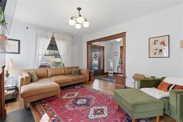 121 Lawn Avenue, Kansas City, MO 64123