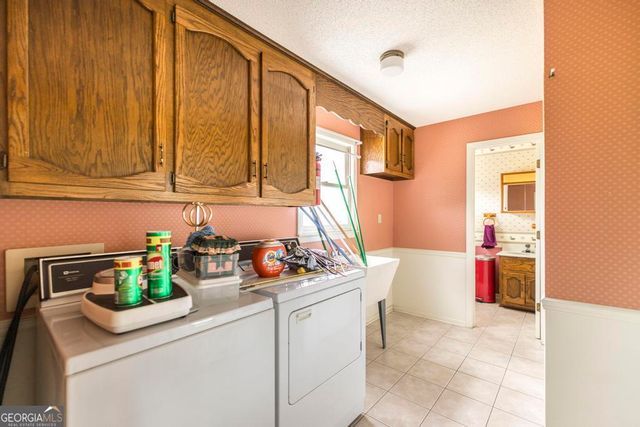 8457 Lower Thomaston Road, Lizella, GA 31052