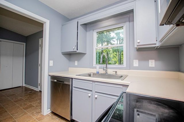 60 Knob Avenue, Carrollton, GA 30116
