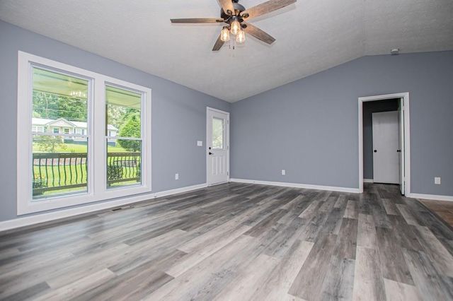 60 Knob Avenue, Carrollton, GA 30116