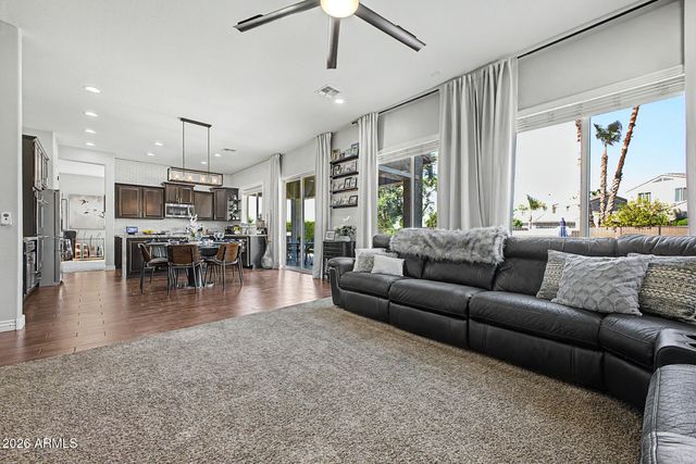 1180 E IBIS Street, Gilbert, AZ 85297