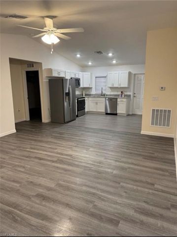 7065 Berwick CIR, Labelle, FL 33935