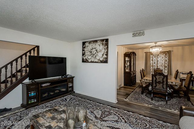 3658 Fairwood Drive, Sylvania, OH 43560