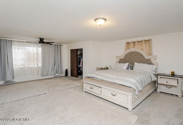 3658 Fairwood Drive, Sylvania, OH 43560